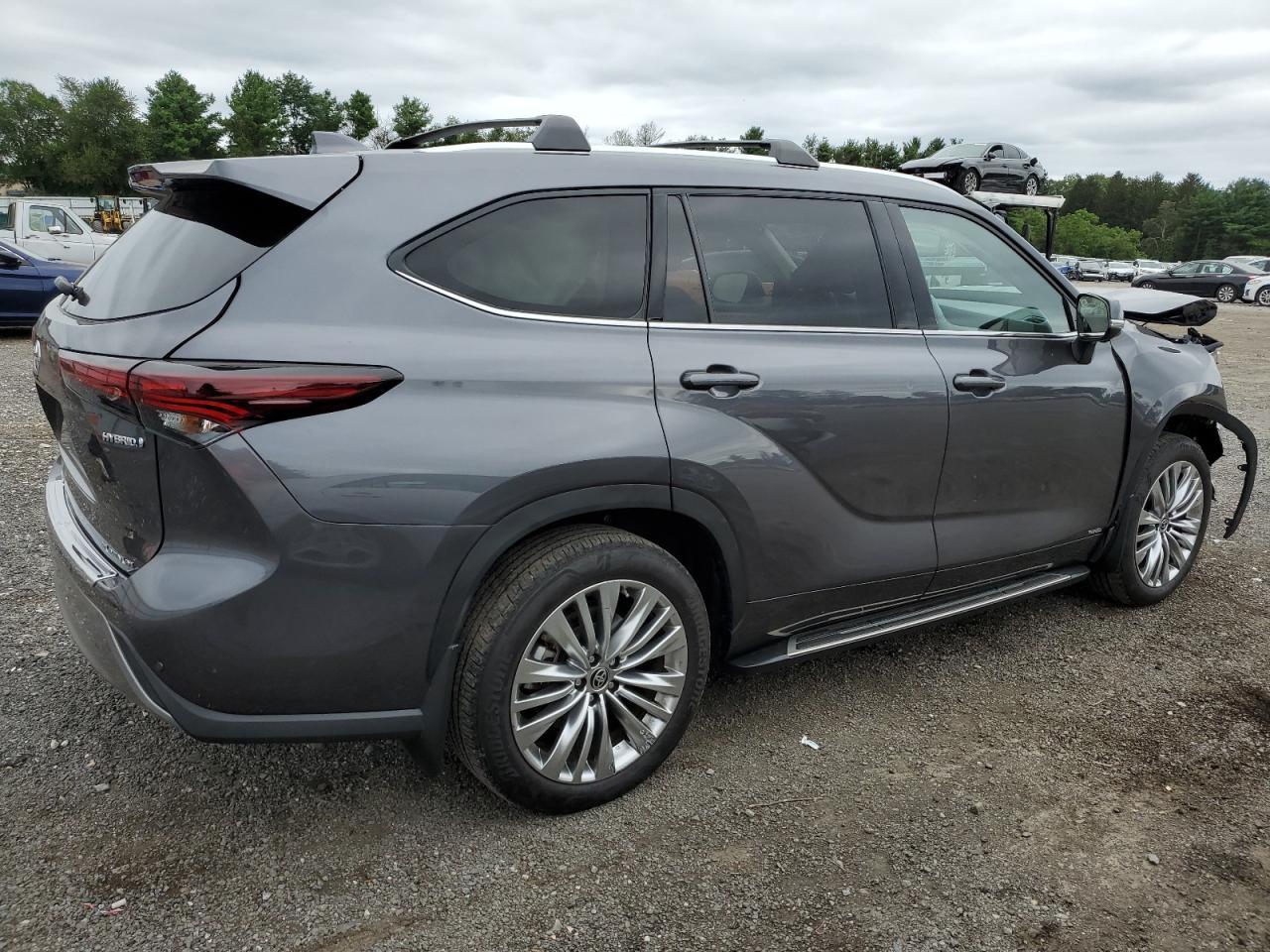 2024 Toyota Highlander Hybrid Limited Hybrid Limited - Image 3