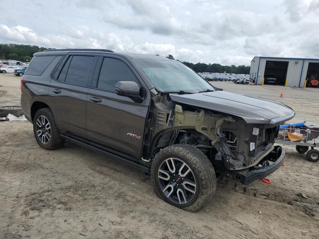 2021 GMC Yukon At4 - Image 4