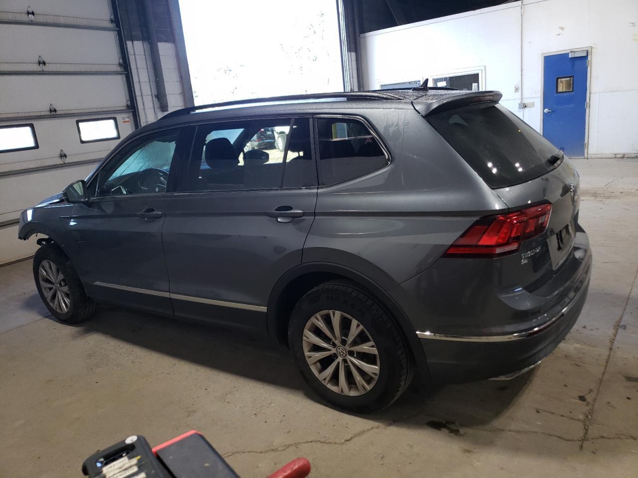 2018 Volkswagen Tiguan Se - Фото 2