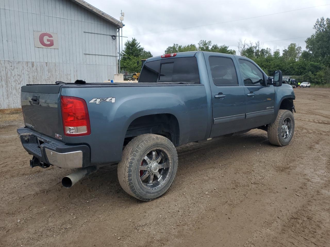 2011 GMC Sierra K2500 Slt - Image 3
