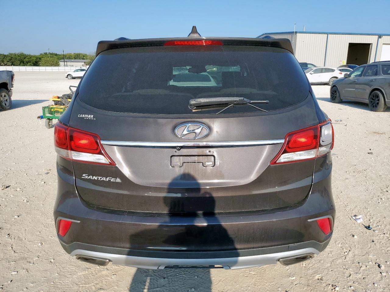 2017 Hyundai Santa Fe Se - Image 6