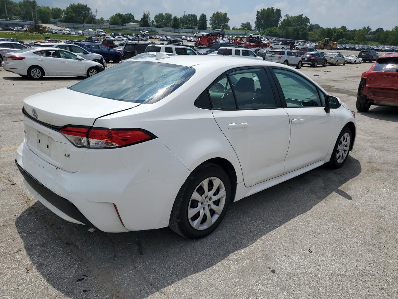 2020 Toyota Corolla Le - Image 3