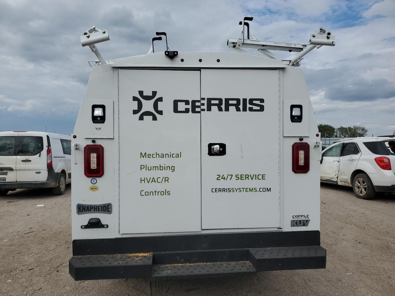 2023 Chevrolet Express G3500 - Фото 6
