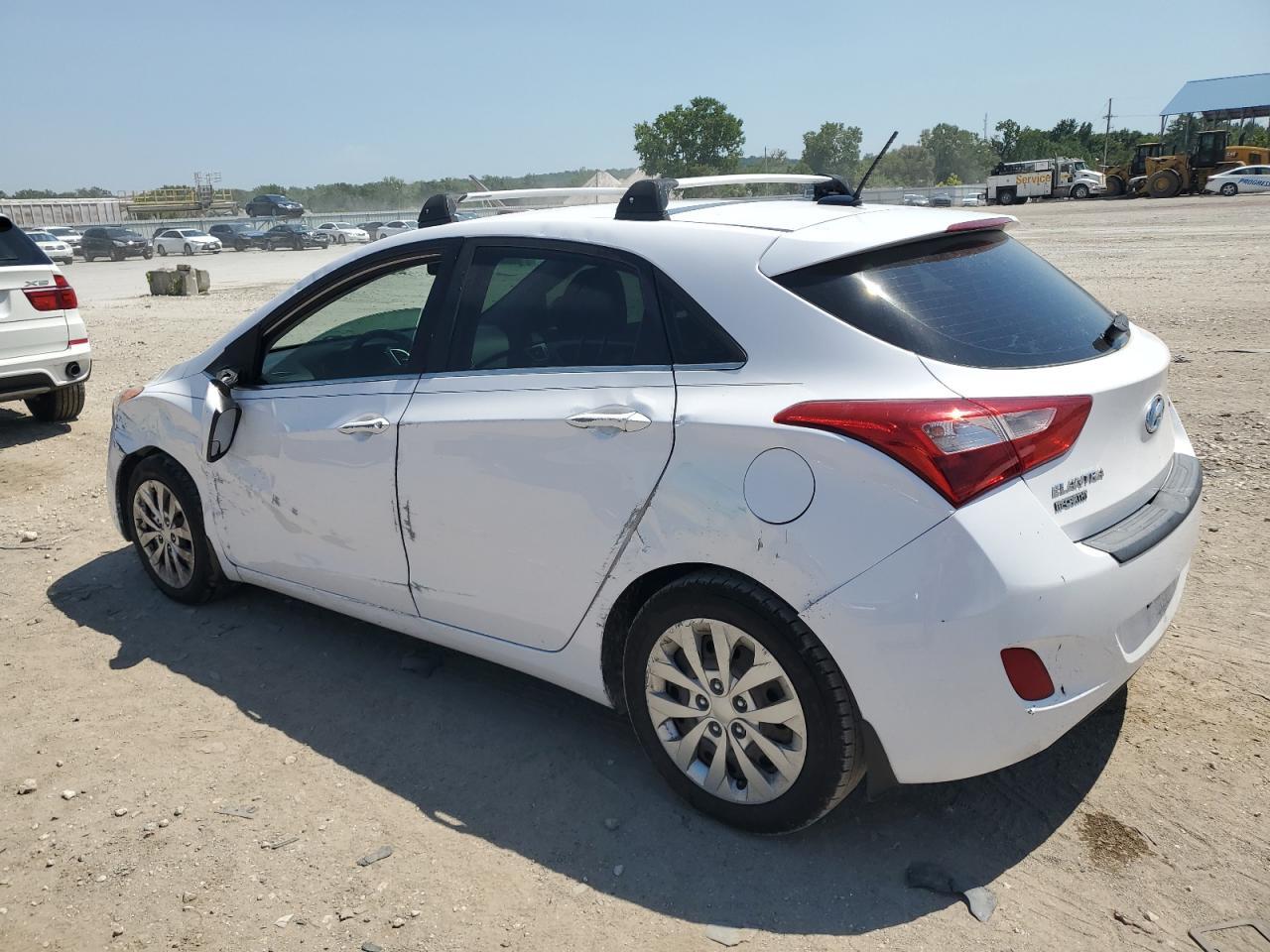 2016 Hyundai Elantra Gt - Фото 2