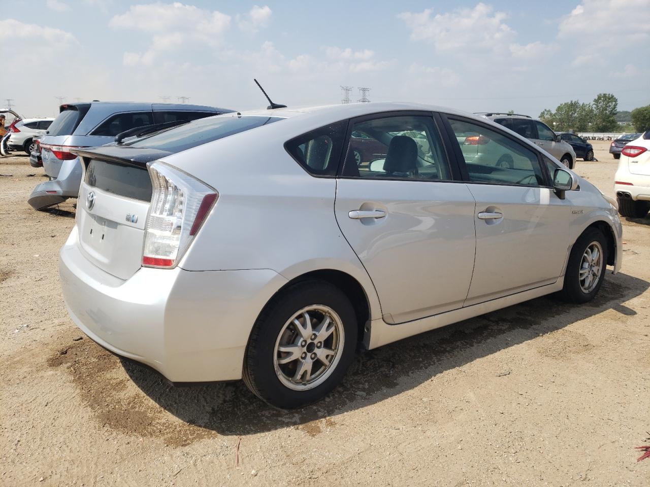 2010 Toyota Prius Iv - Image 3