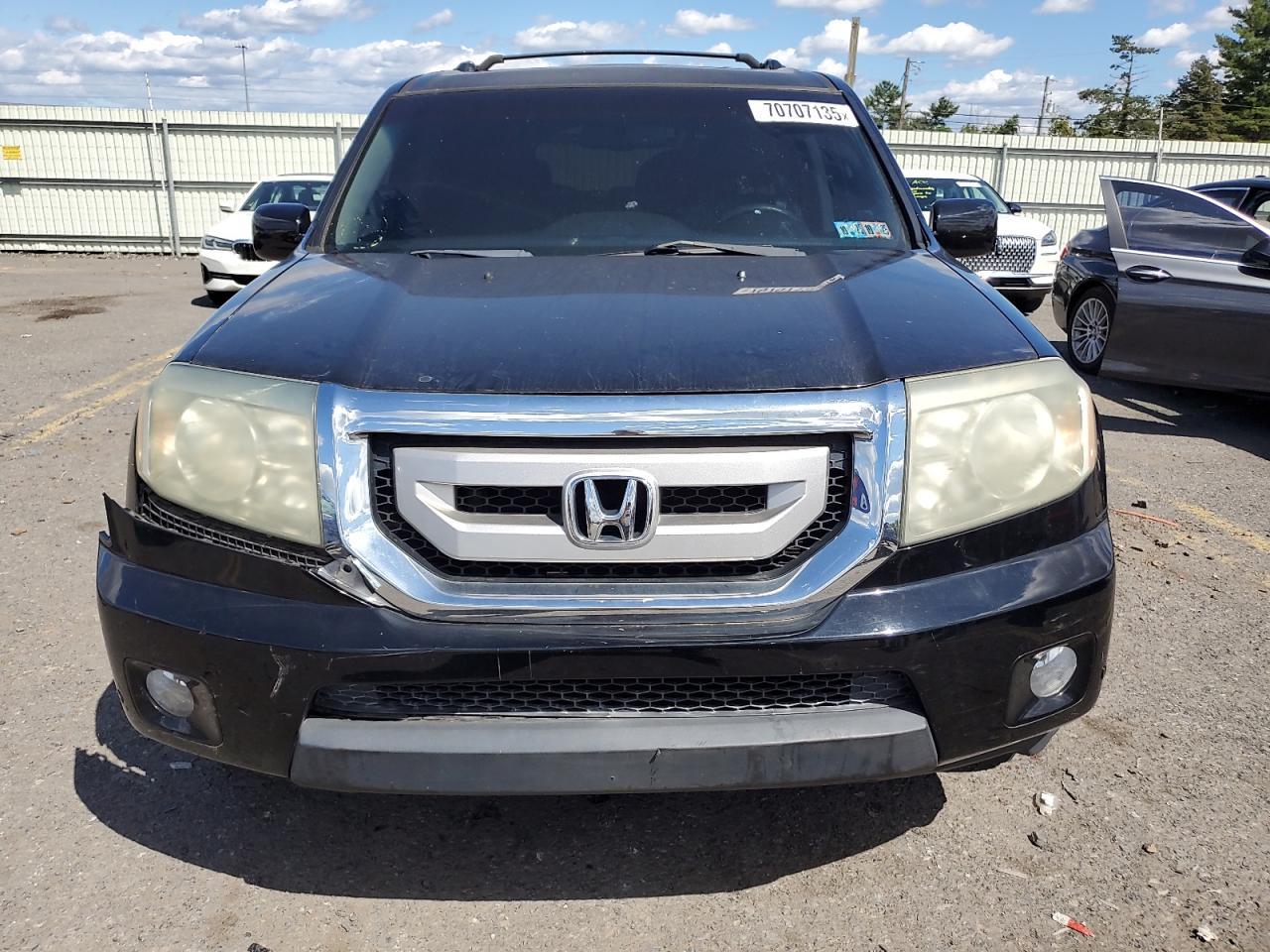 2011 Honda Pilot Touring - Image 5