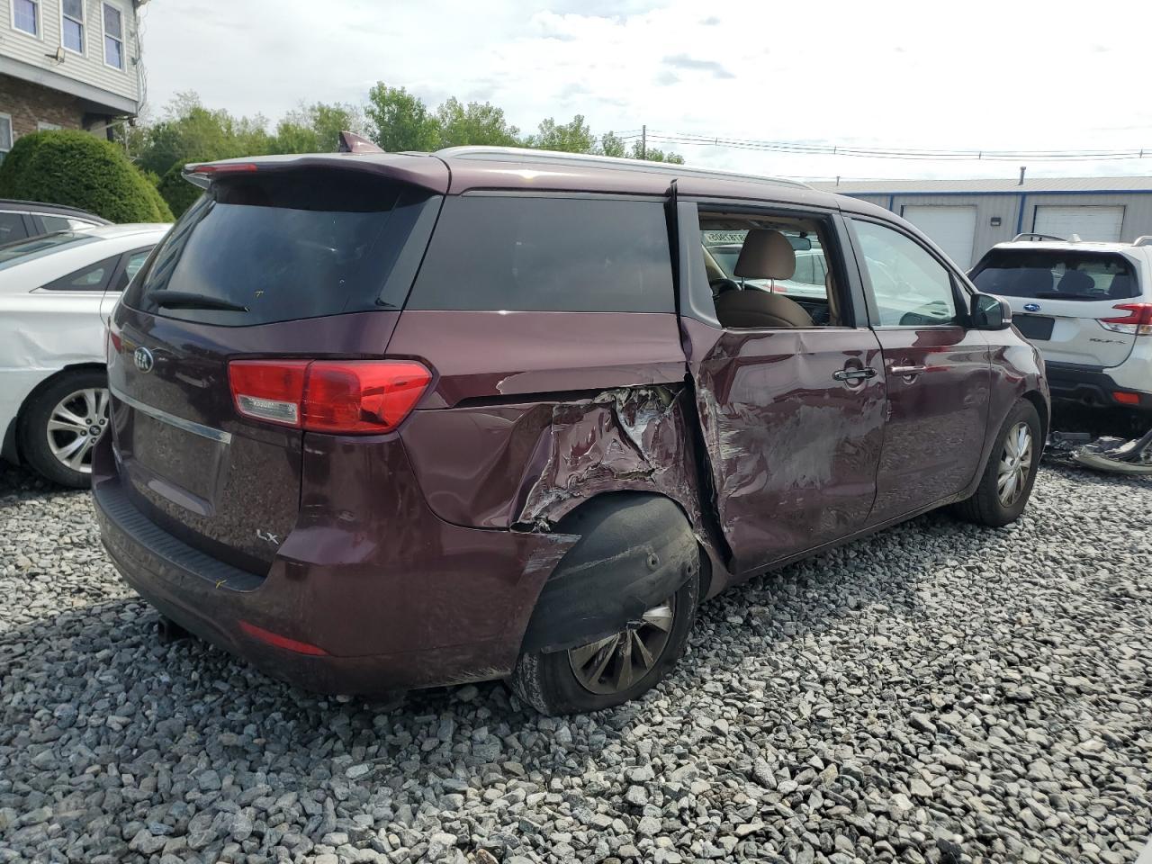 2016 Kia Sedona Lx - Фото 3