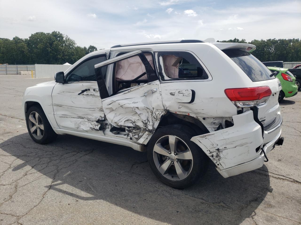 2014 Jeep Grand Cherokee Overland - Image 2