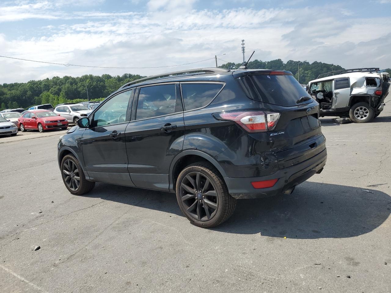 2018 Ford Escape Se - Фото 2