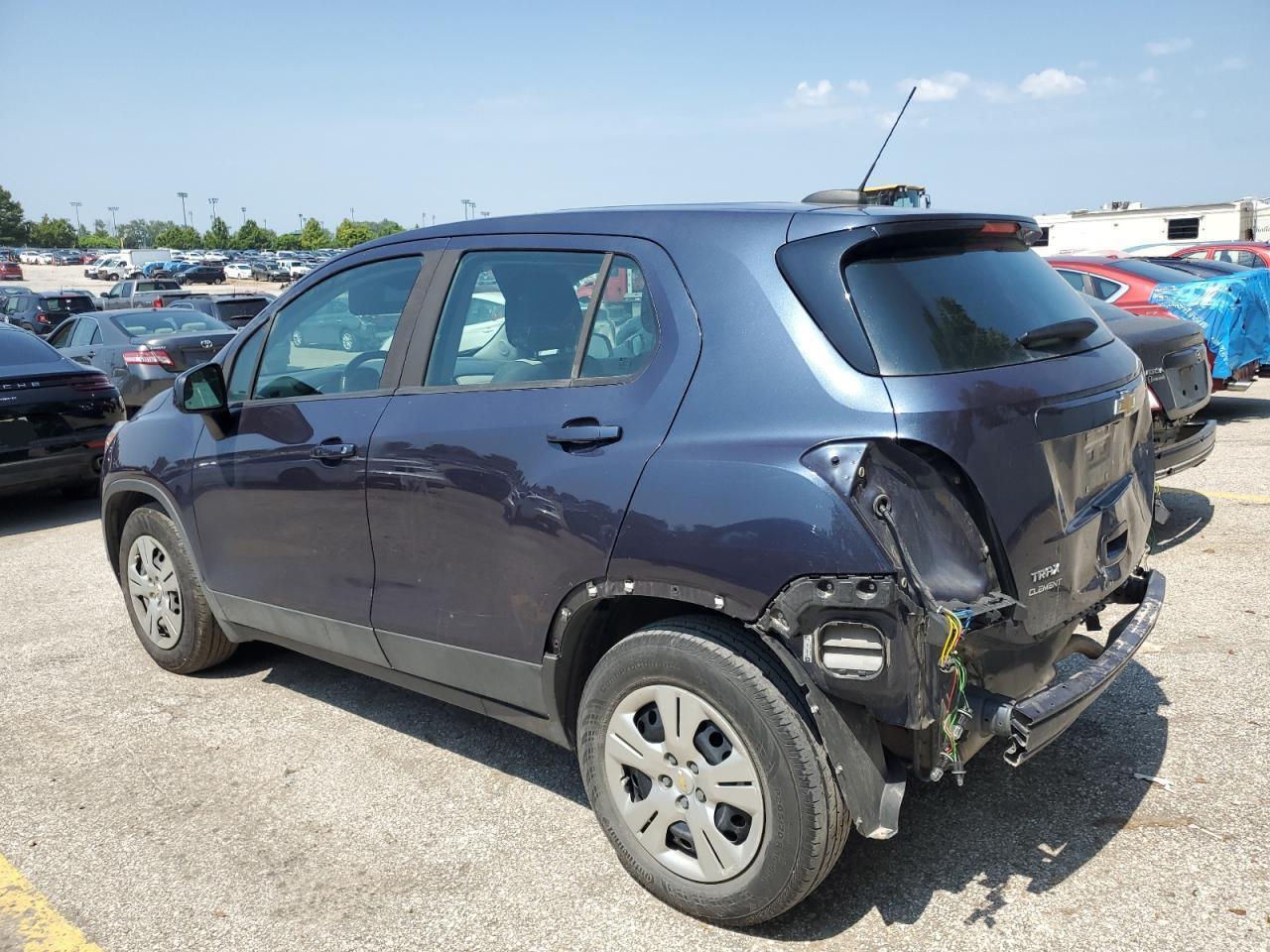 2019 Chevrolet Trax Ls - Фото 2