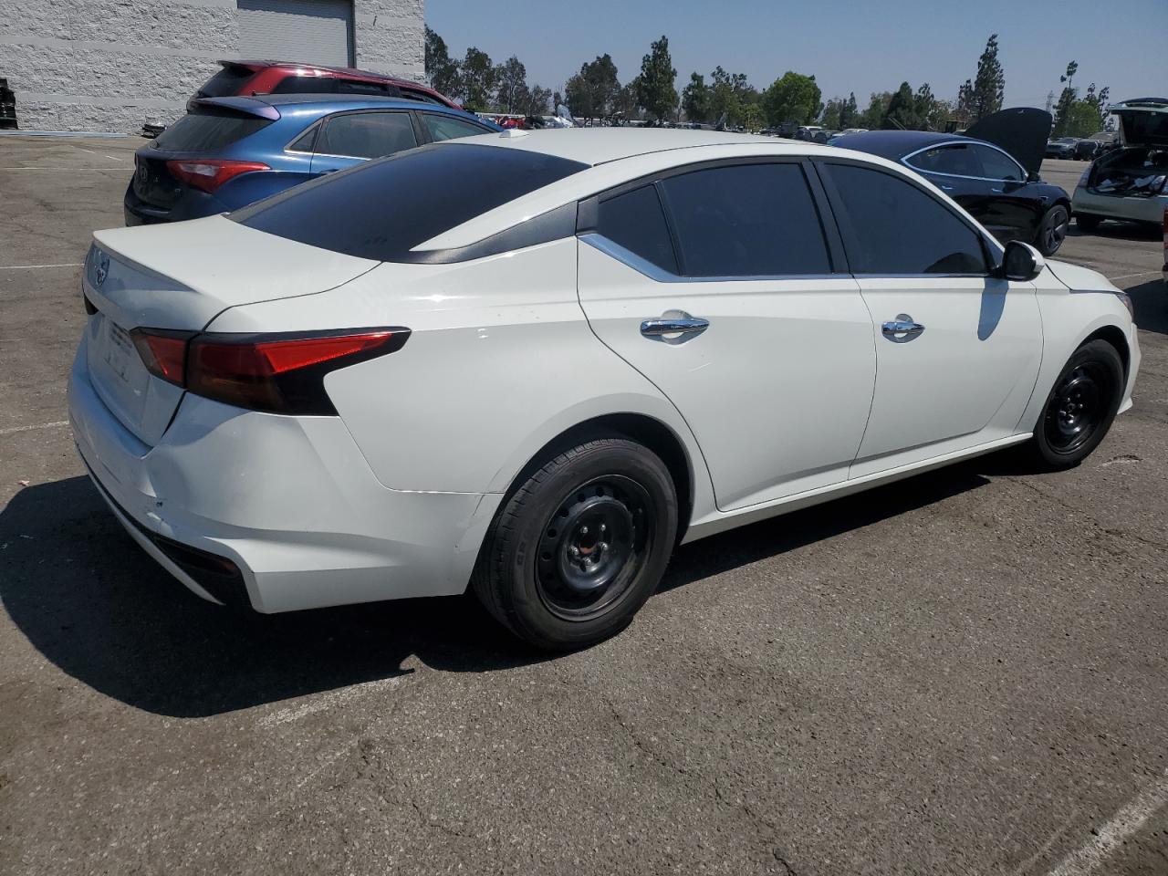 2020 Nissan Altima 2.5 S - Фото 3