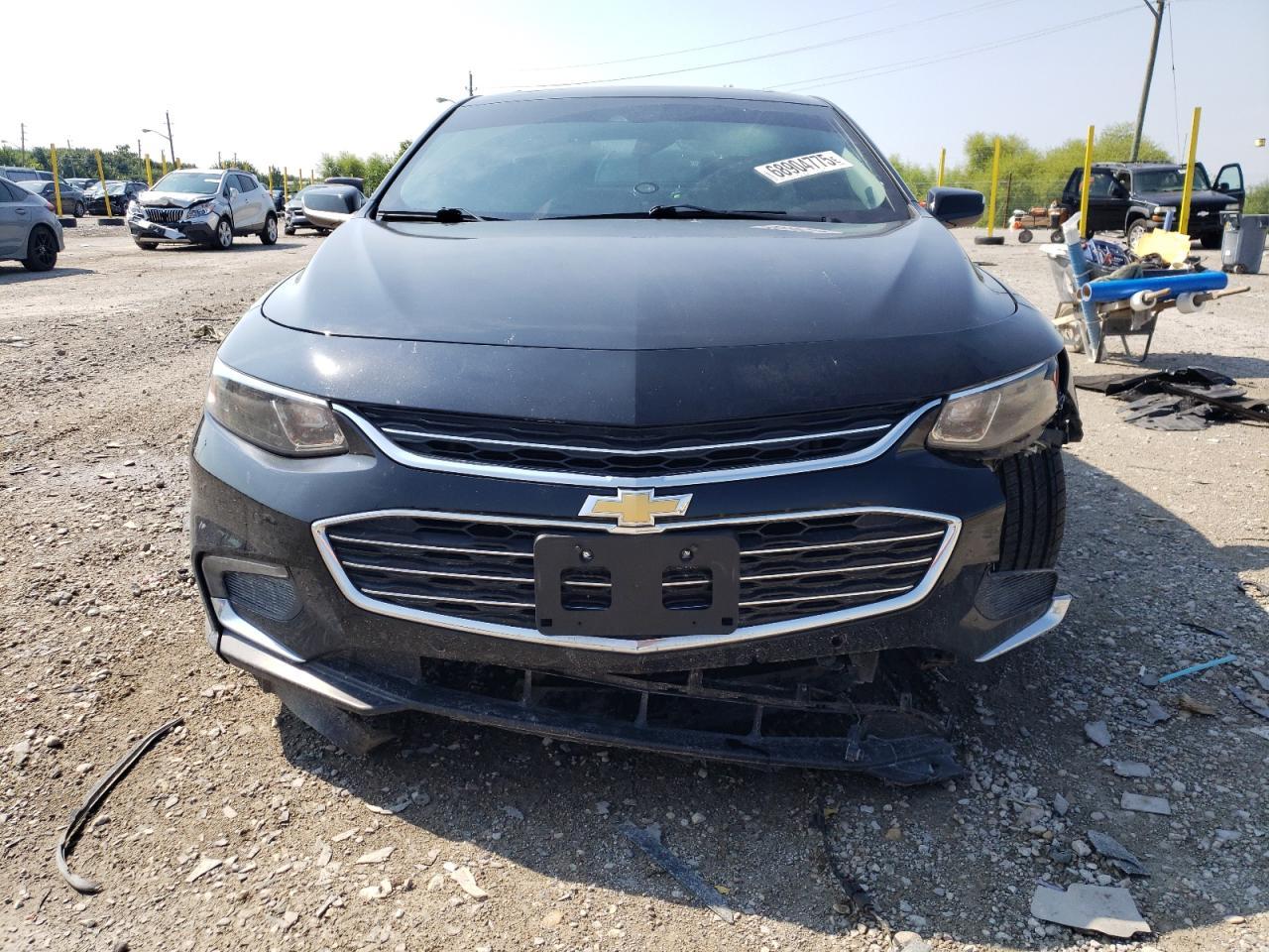 2017 Chevrolet Malibu Premier - Image 5