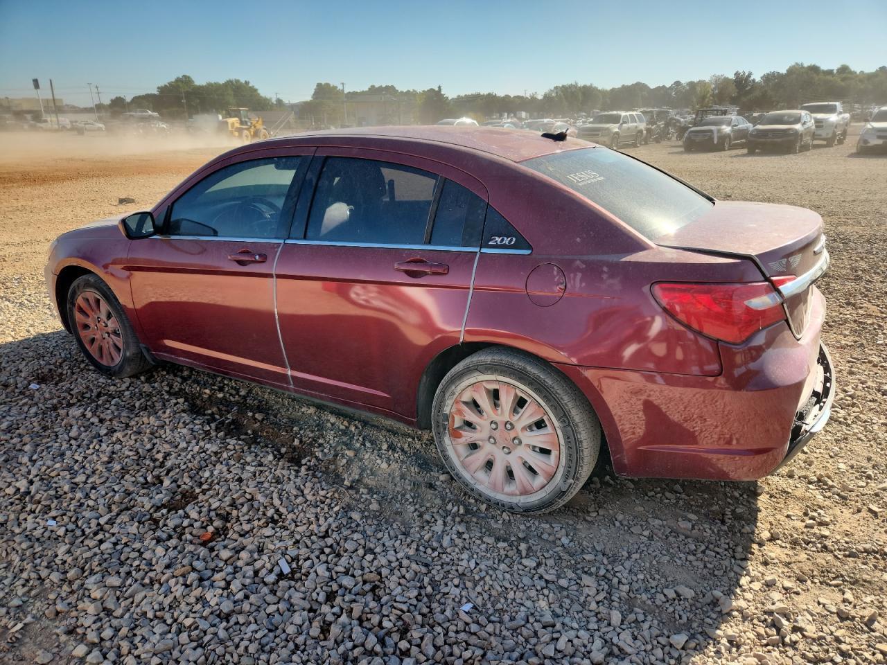 2014 Chrysler 200 Lx - Фото 2