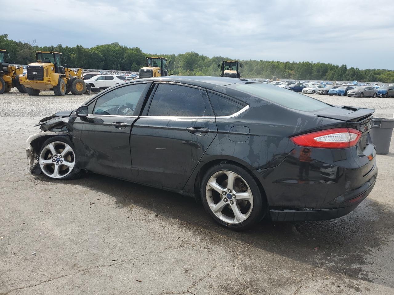 2015 Ford Fusion Se - Image 2