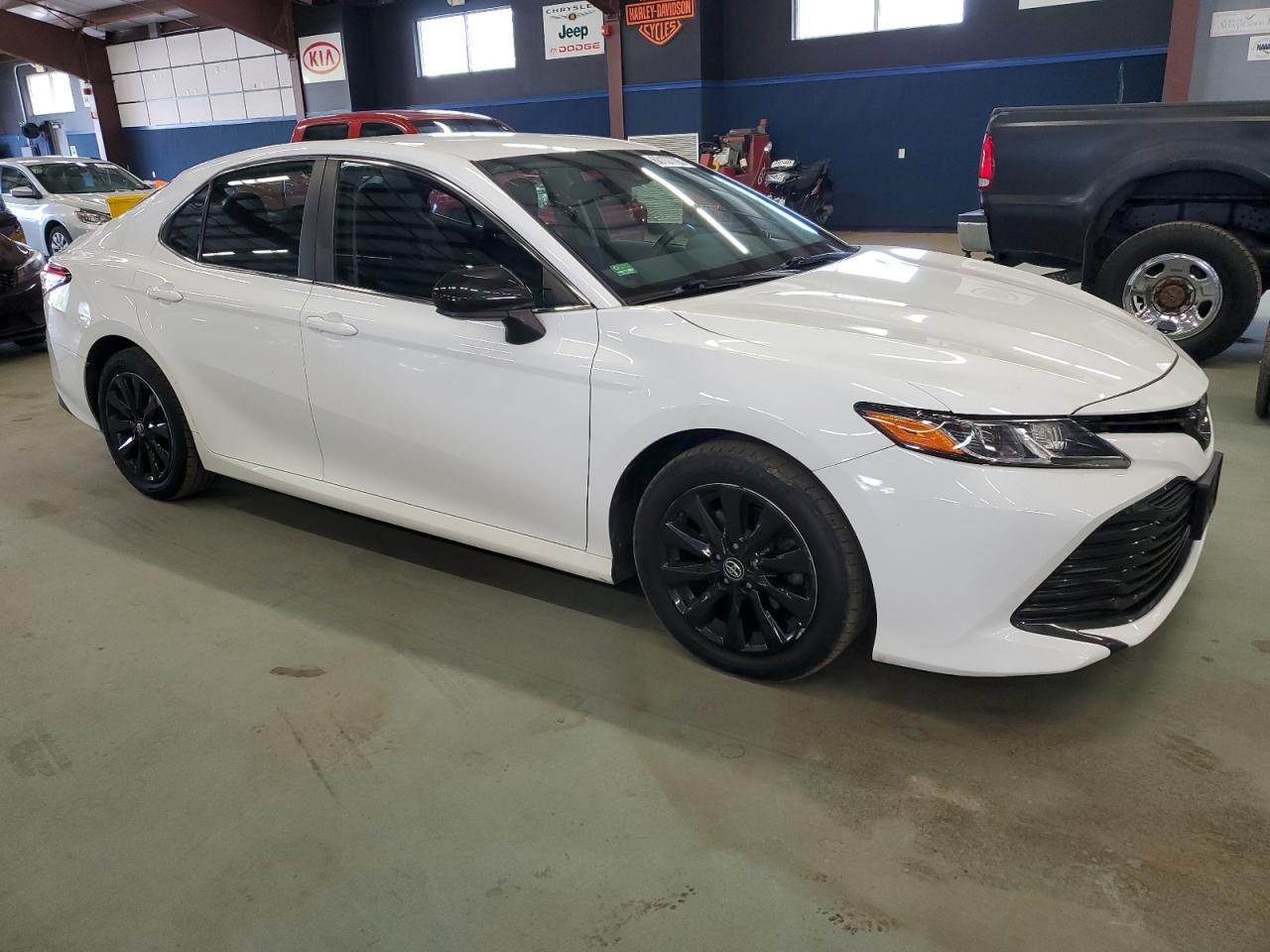 2018 Toyota Camry L - Фото 4