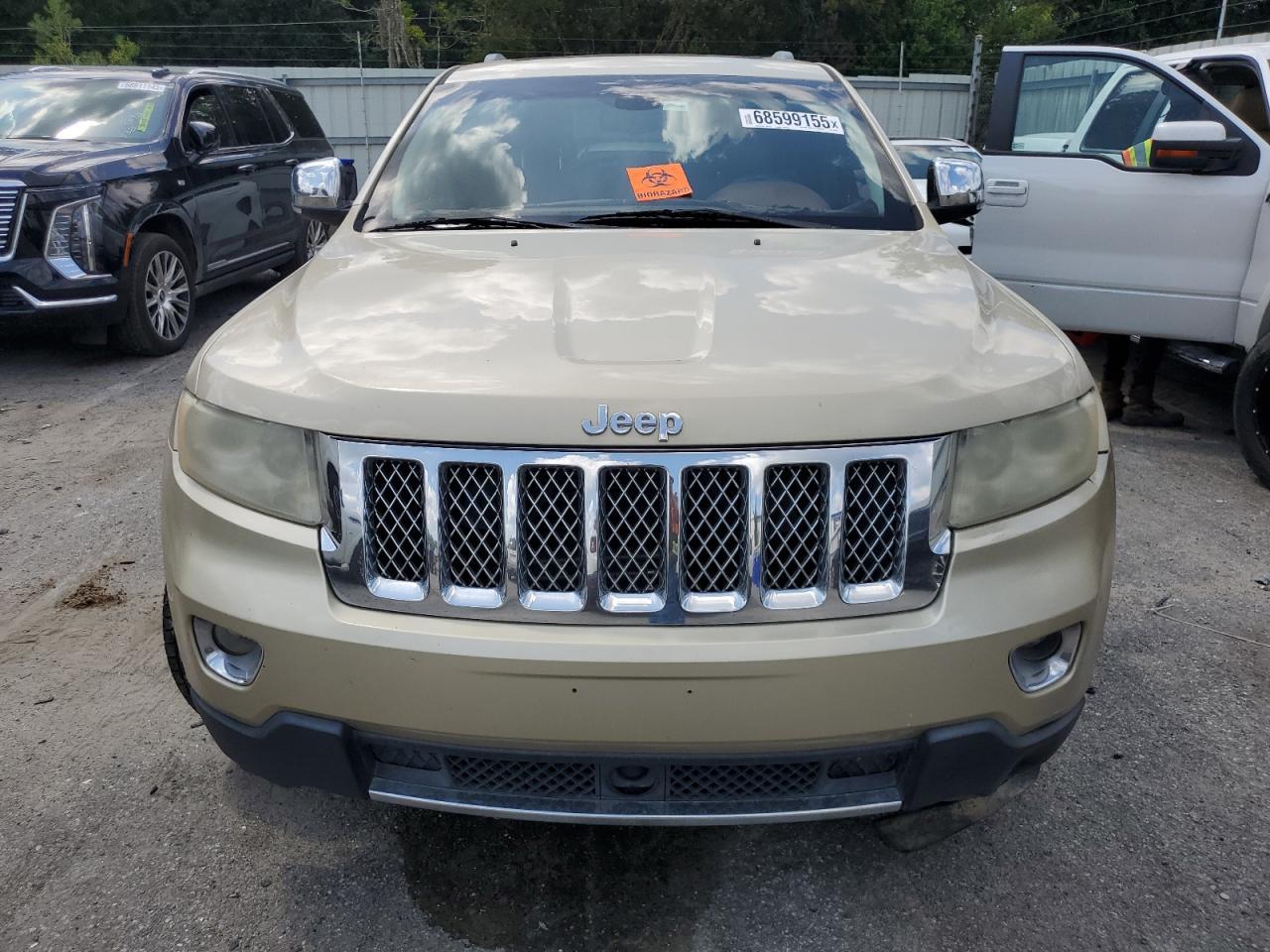 2011 Jeep Grand Cherokee Overland - Image 5