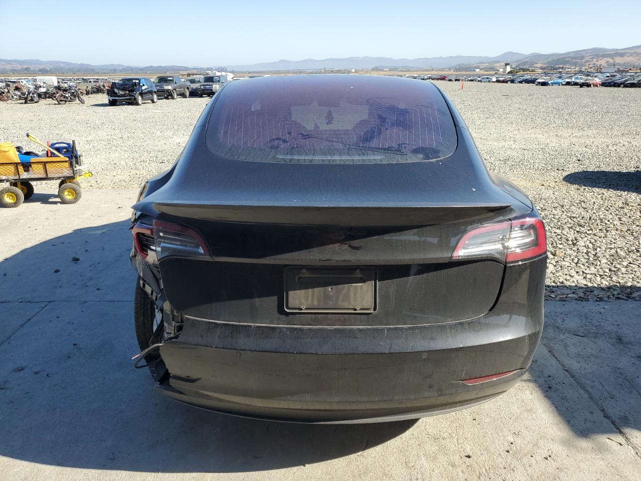 2018 Tesla Model 3 - Фото 6