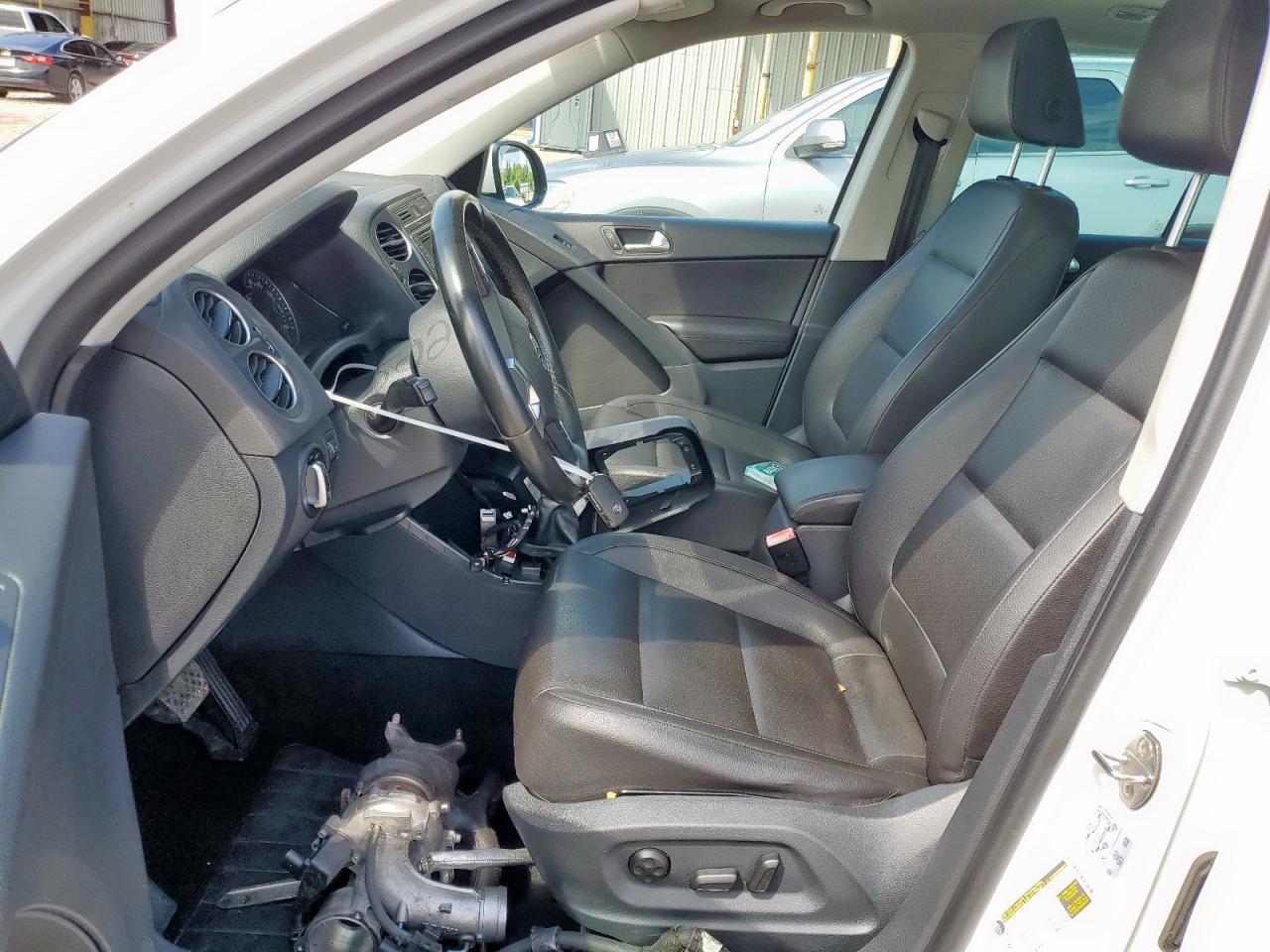 2017 Volkswagen Tiguan Wolfsburg - Image 7