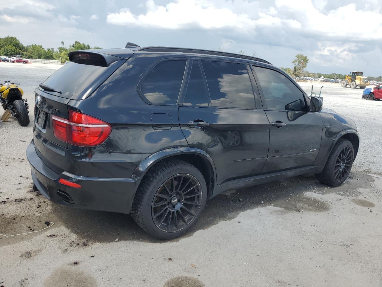2013 BMW X5 xDrive35I - Image 3