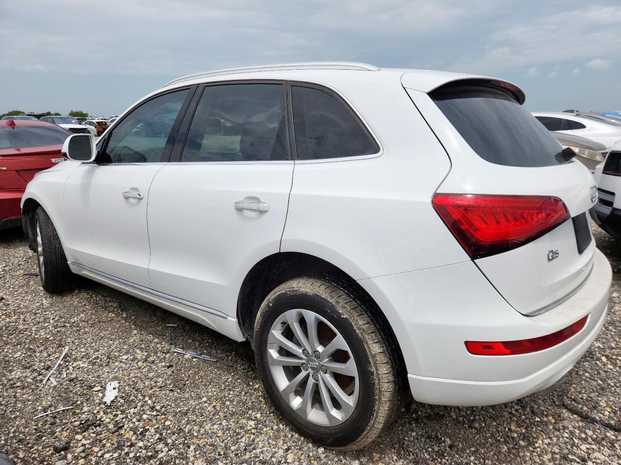 2017 Audi Q5 Premium - Image 2