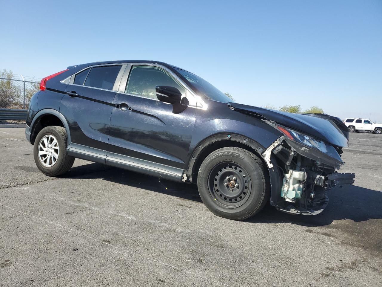 2019 Mitsubishi Eclipse Cross Es - Фото 4