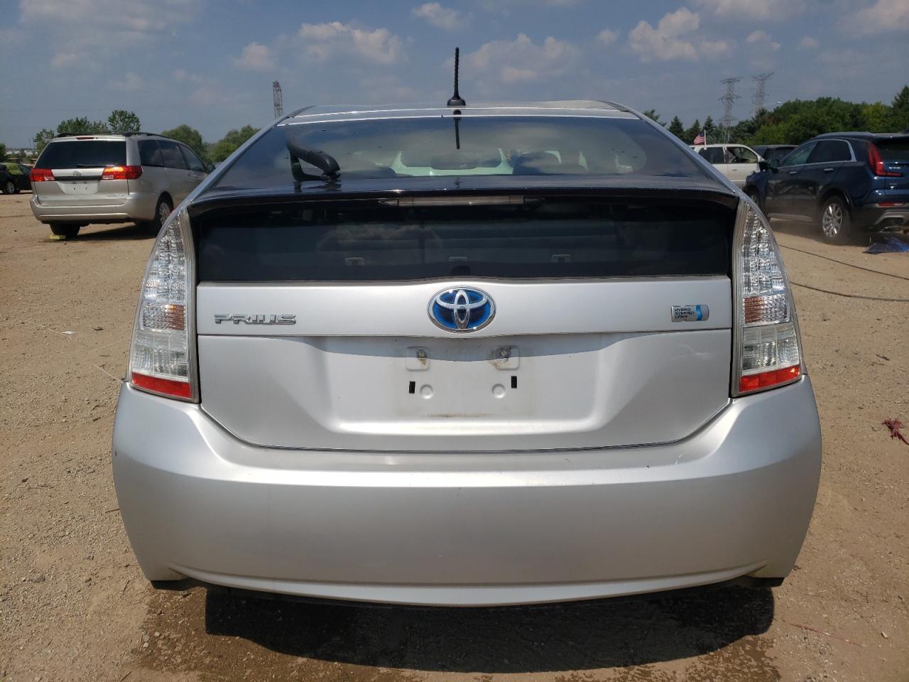 2010 Toyota Prius Iv - Image 6