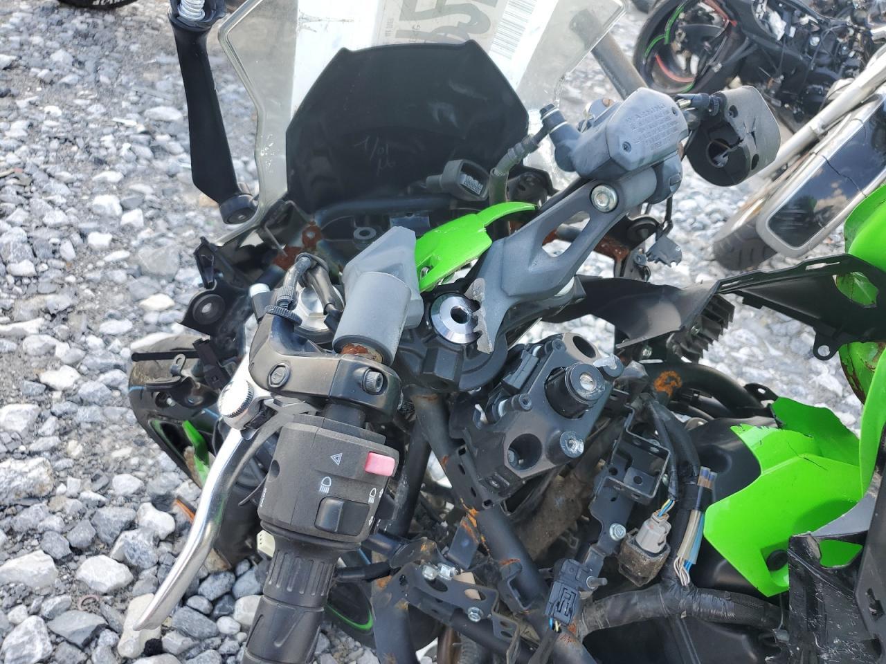 2022 Kawasaki Ex650 N - Фото 7