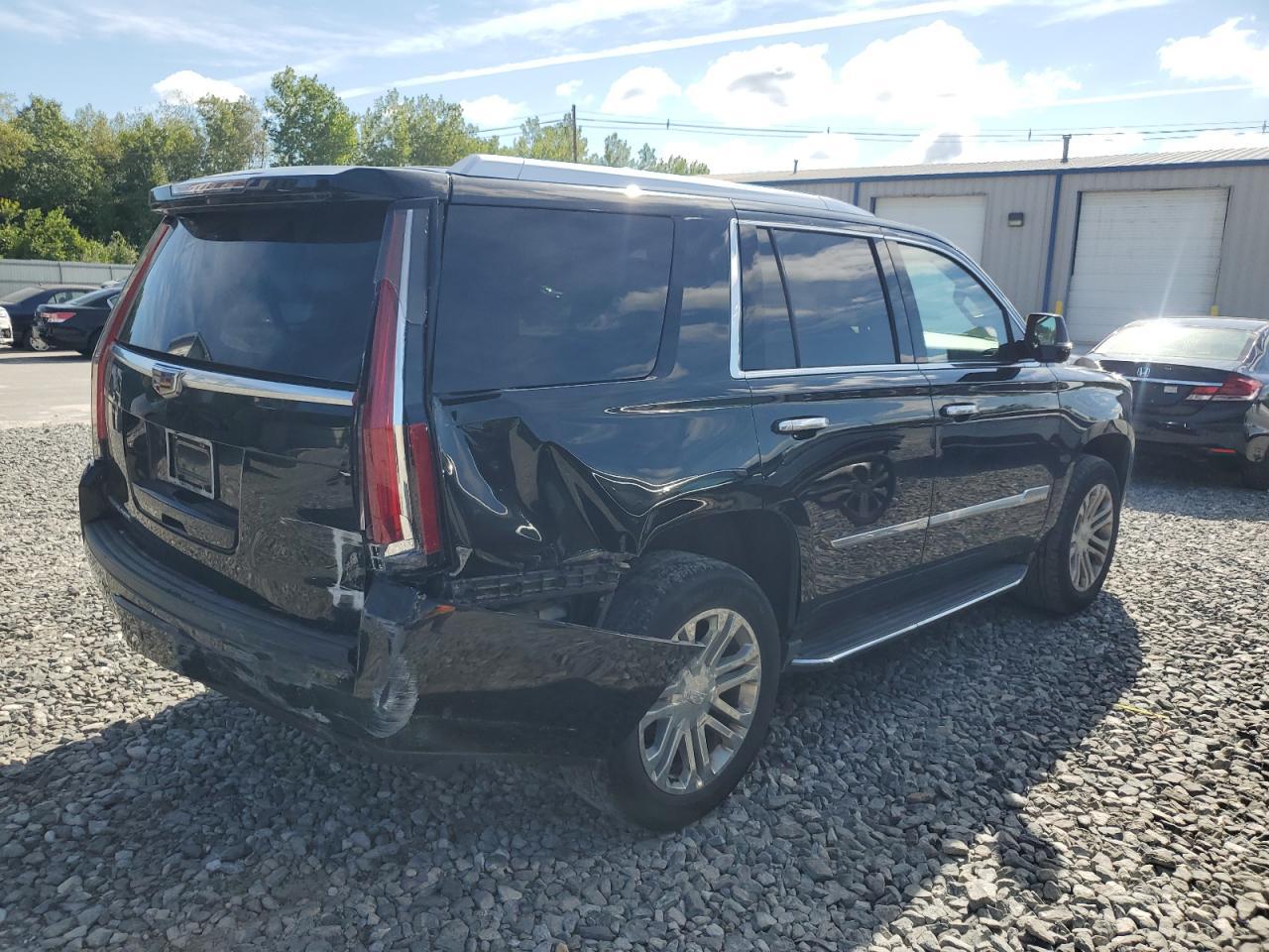 2017 Cadillac Escalade - Фото 3