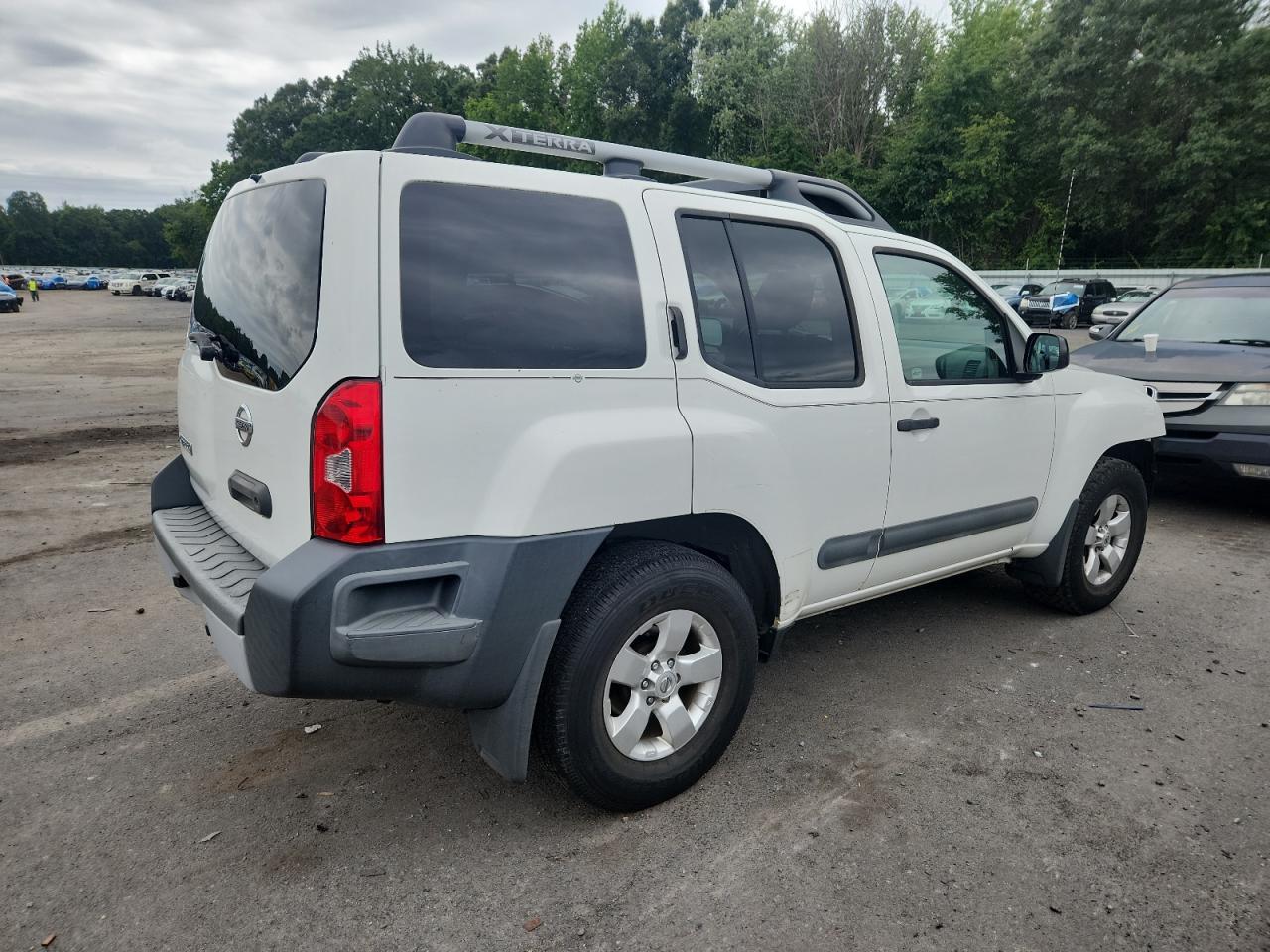 2013 Nissan Xterra X - Фото 3
