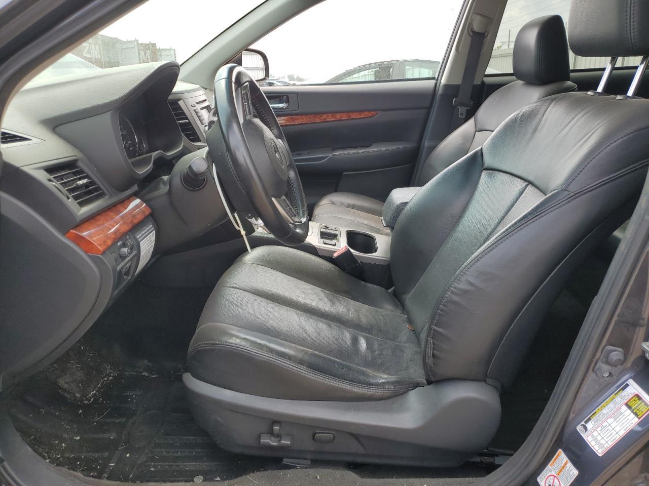 2012 Subaru Outback 2.5I Limited - Image 7
