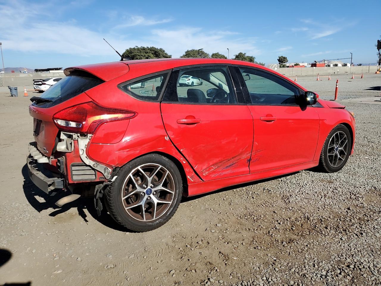 2016 Ford Focus Se - Фото 3