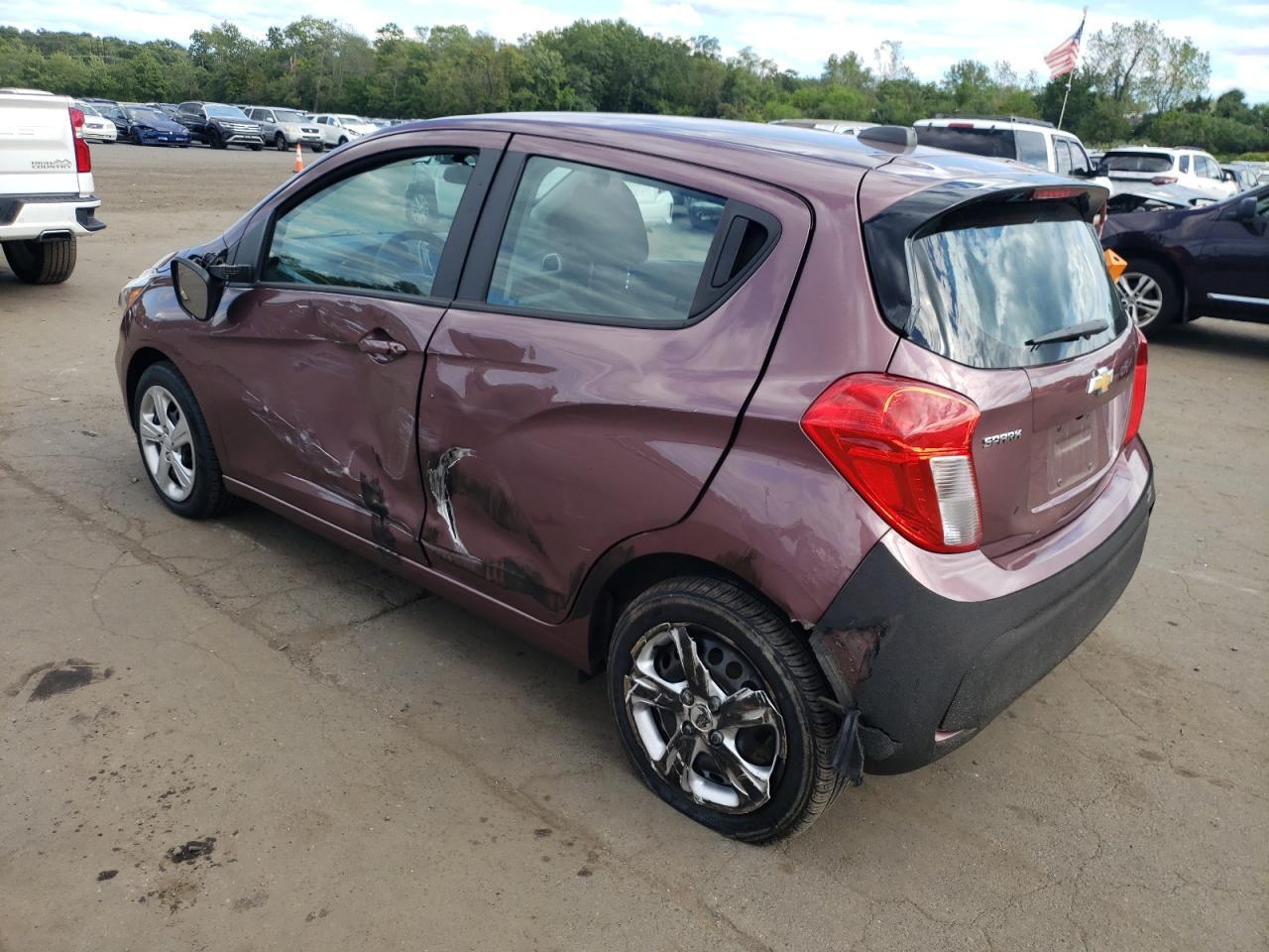 2019 Chevrolet Spark Ls - Фото 2