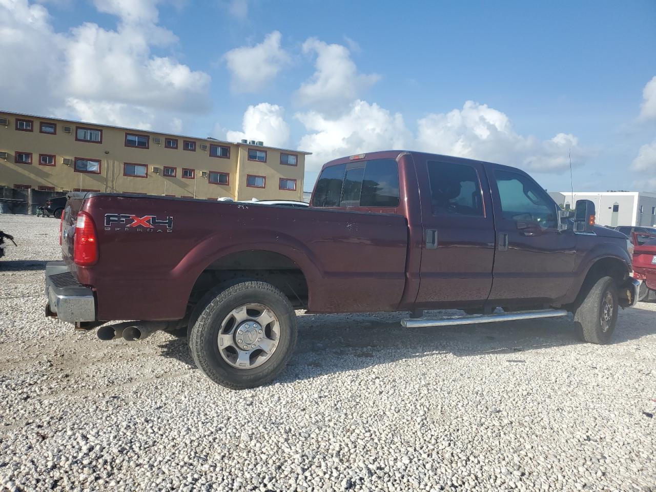 2011 Ford F250 Super Duty - Фото 3