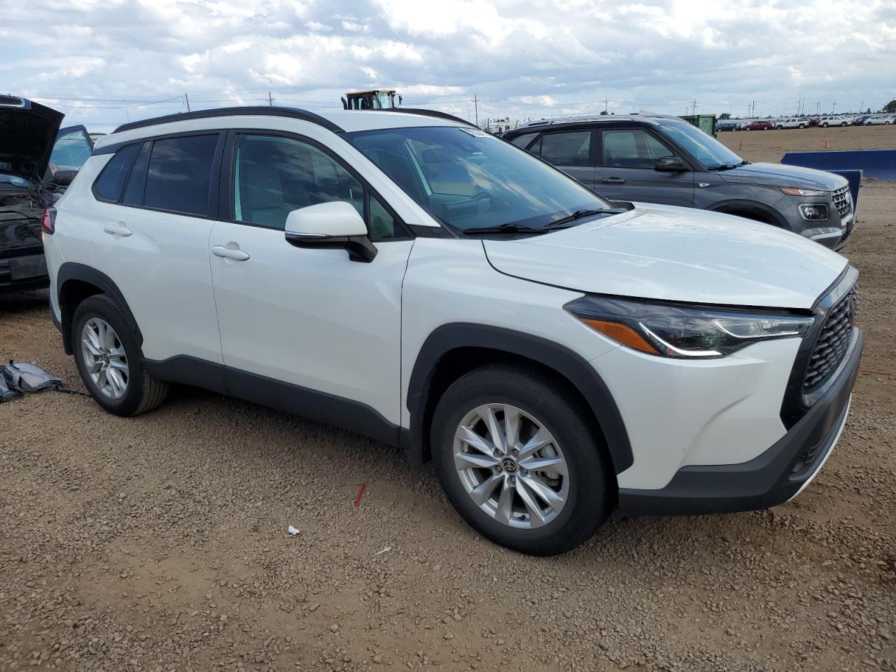 2022 Toyota Corolla Cross Le - Фото 4