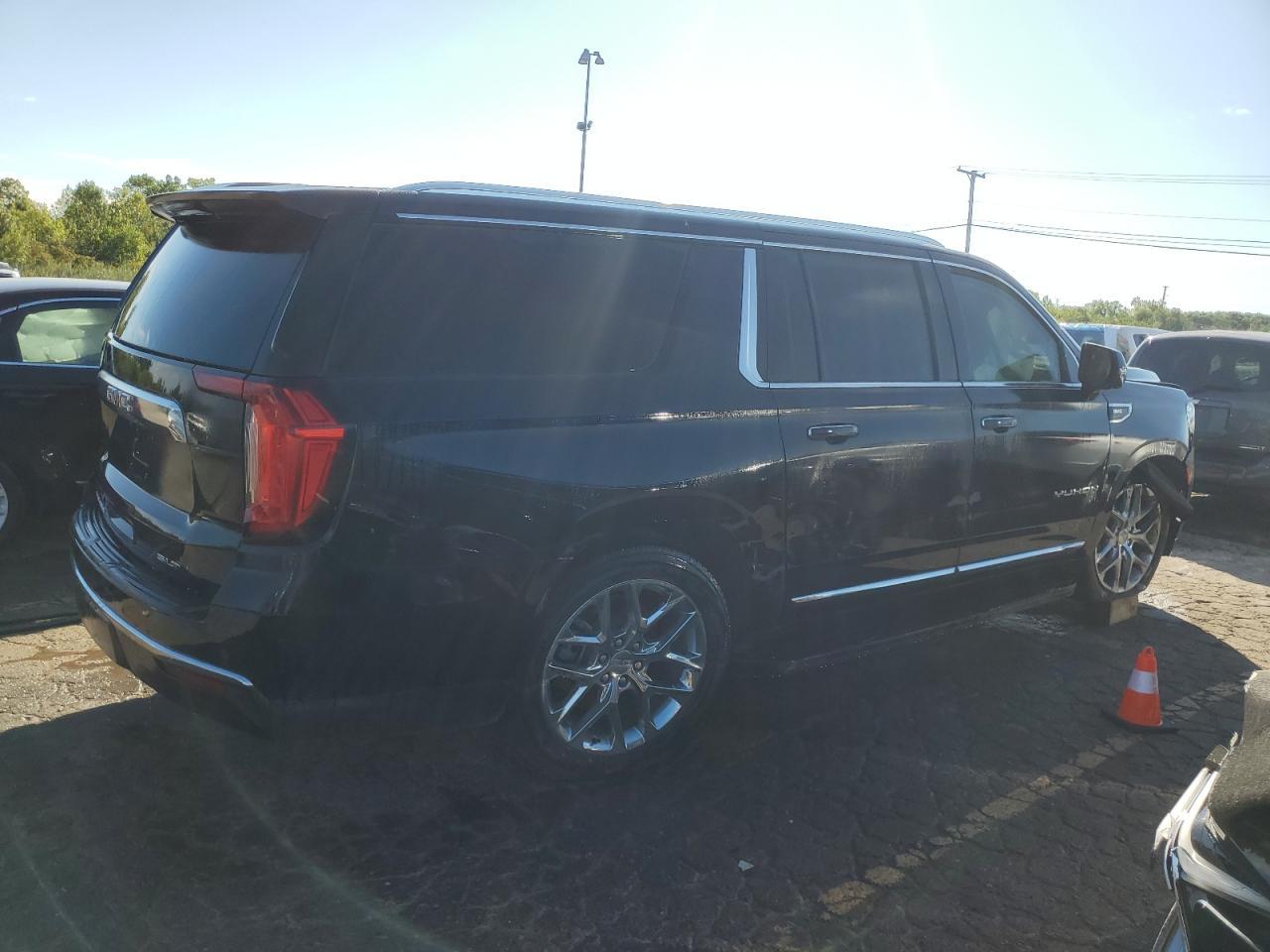 2024 GMC Yukon Xl K1500 Slt - Фото 3