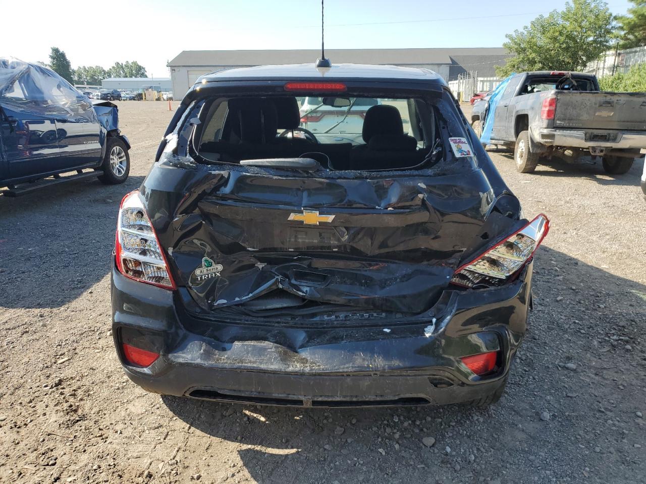 2020 Chevrolet Trax Ls - Image 6