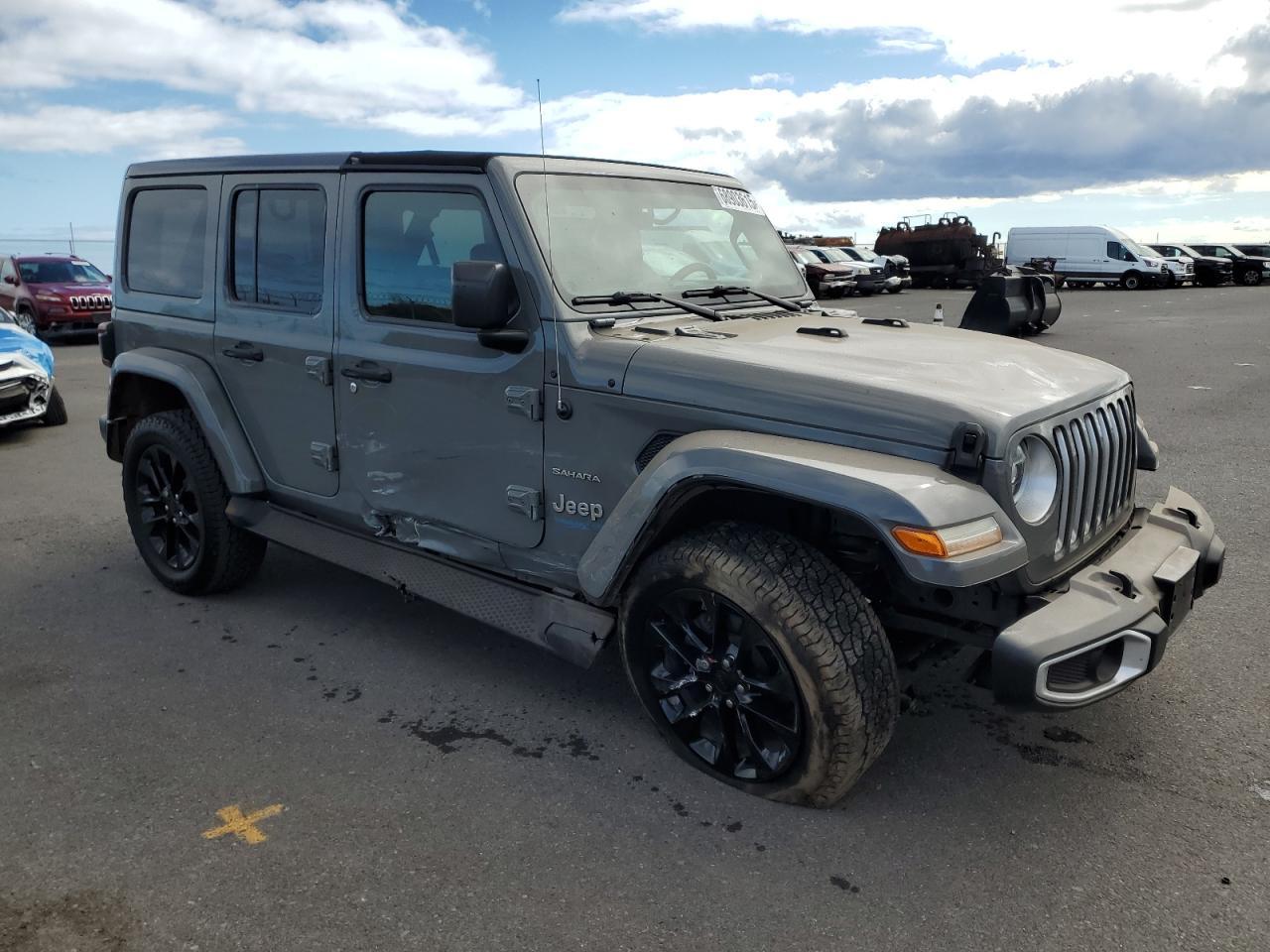 2021 Jeep Wrangler Unlimited Sahara 4Xe - Image 4