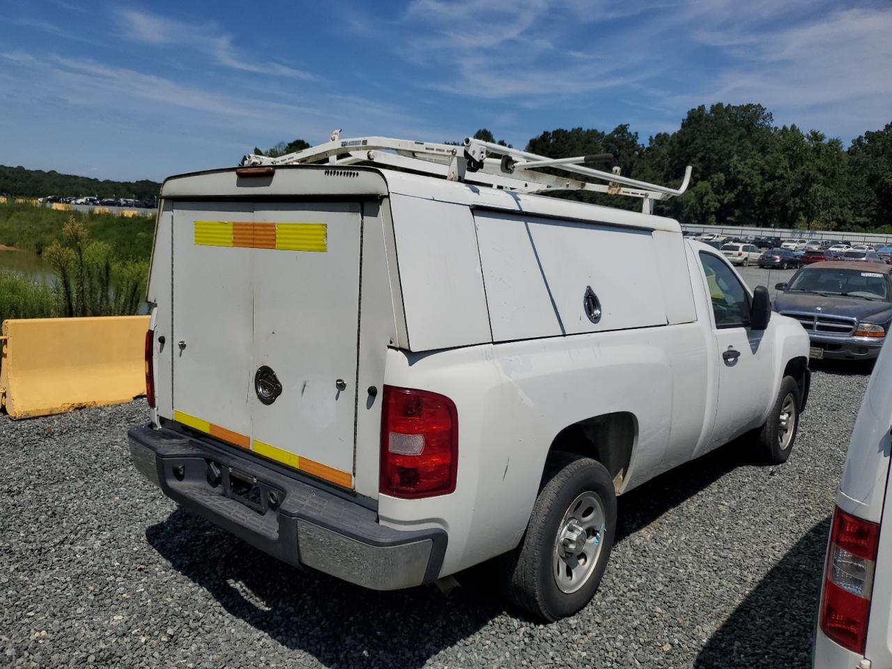 2012 Chevrolet Silverado C1500 - Image 3