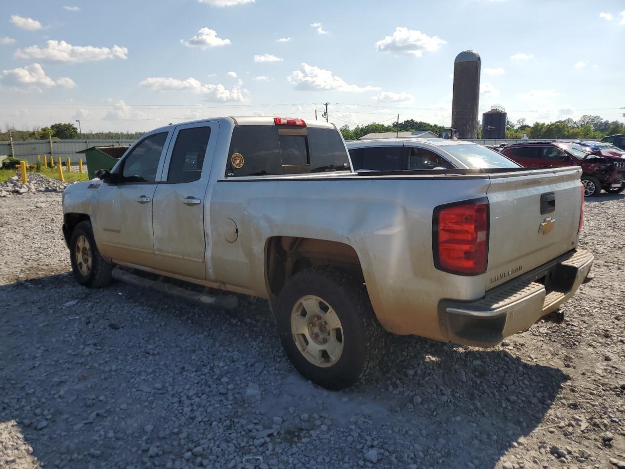 2016 Chevrolet Silverado C1500 Lt - Image 2
