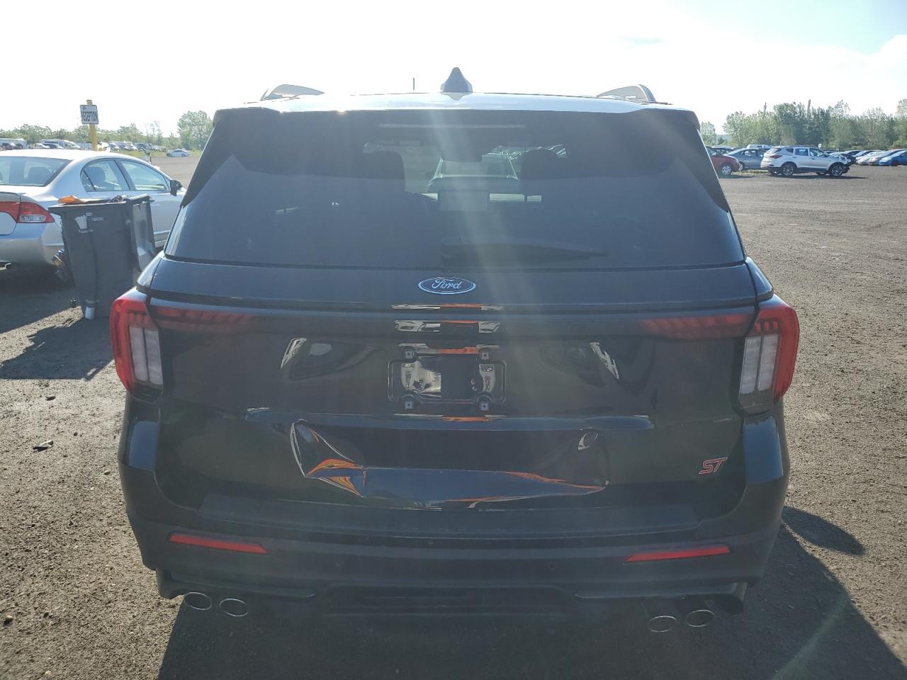 2025 Ford Explorer St - Image 6