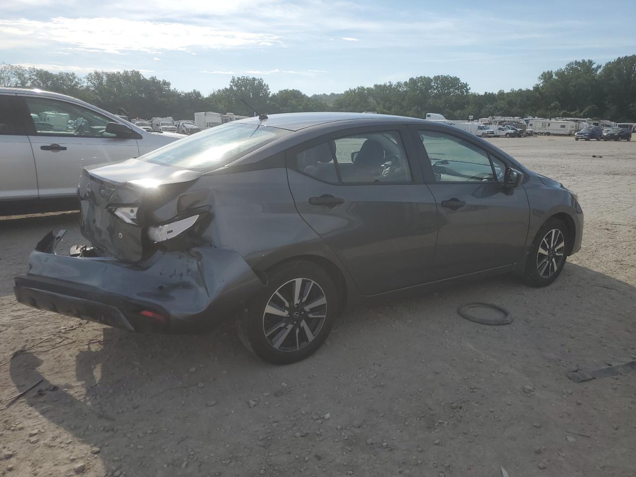 2024 Nissan Versa S - Фото 3