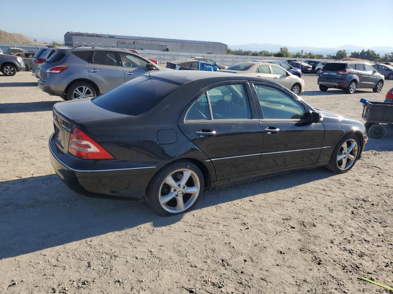 2005 Mercedes-Benz C 230K Sport Sedan - Фото 3