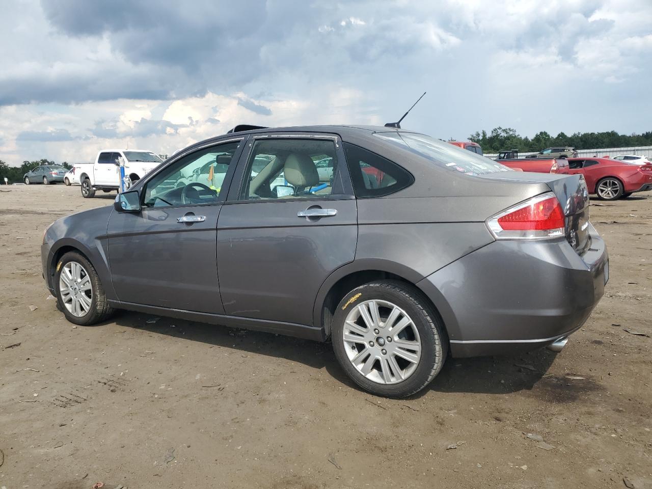 2011 Ford Focus Sel - Фото 2