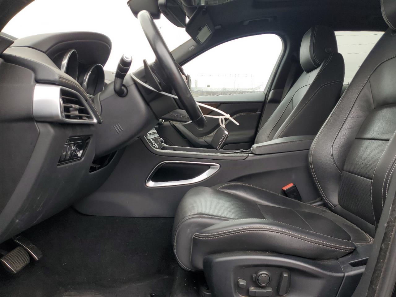 2017 Jaguar F-Pace R - Sport - Фото 7