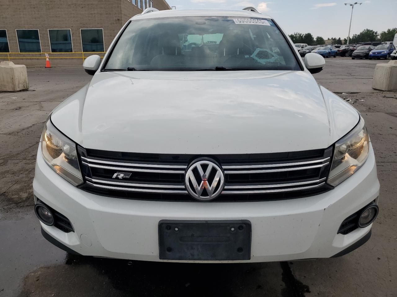 2016 Volkswagen Tiguan S - Фото 5
