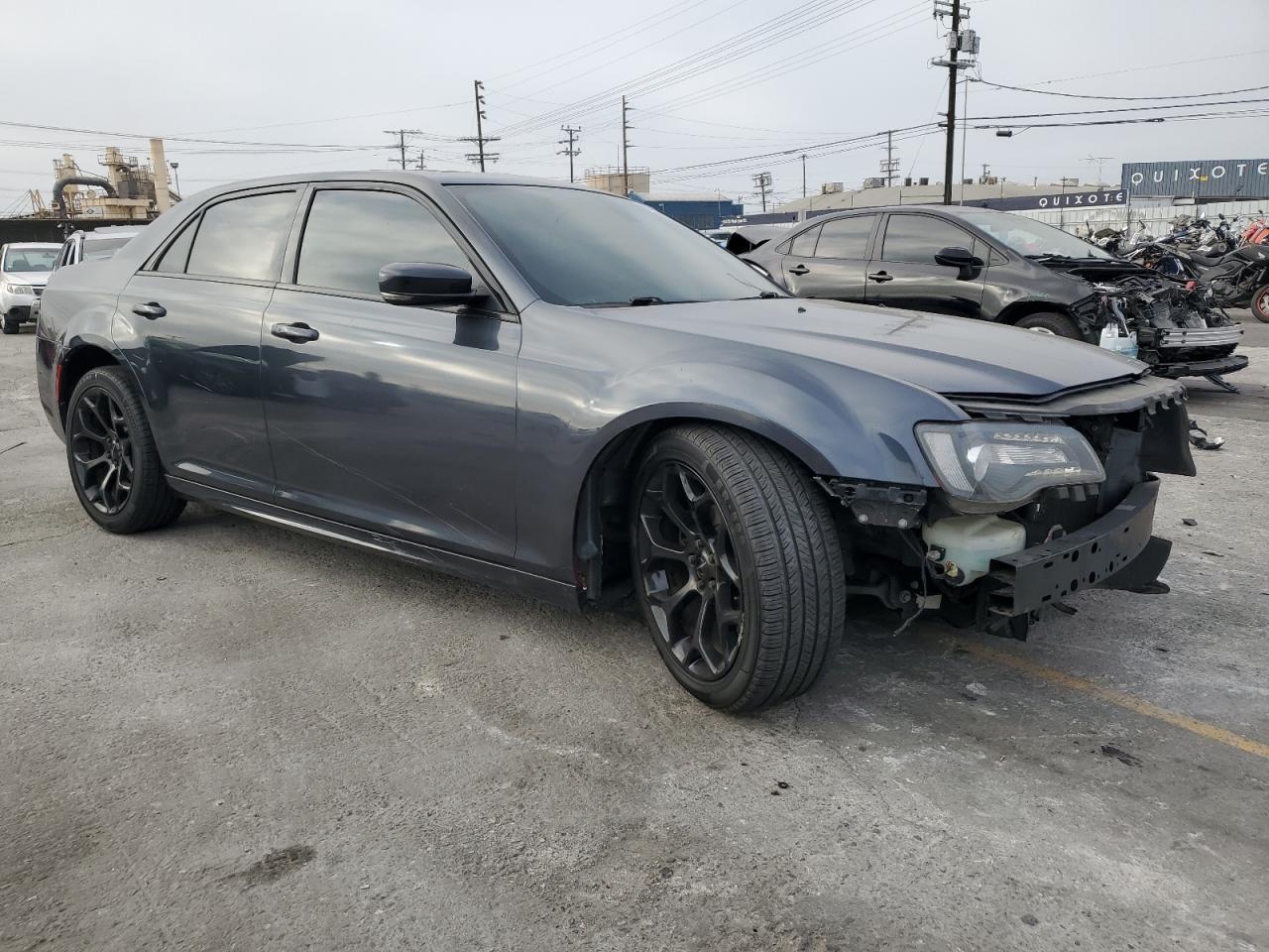 2018 Chrysler 300 S - Image 4