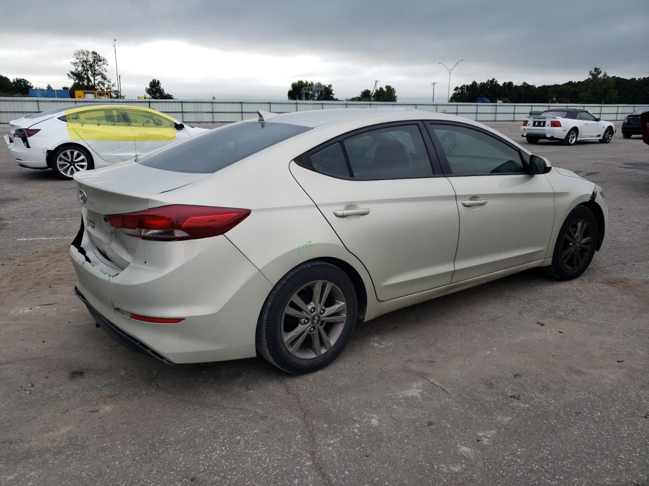 2017 Hyundai Elantra Se - Фото 3