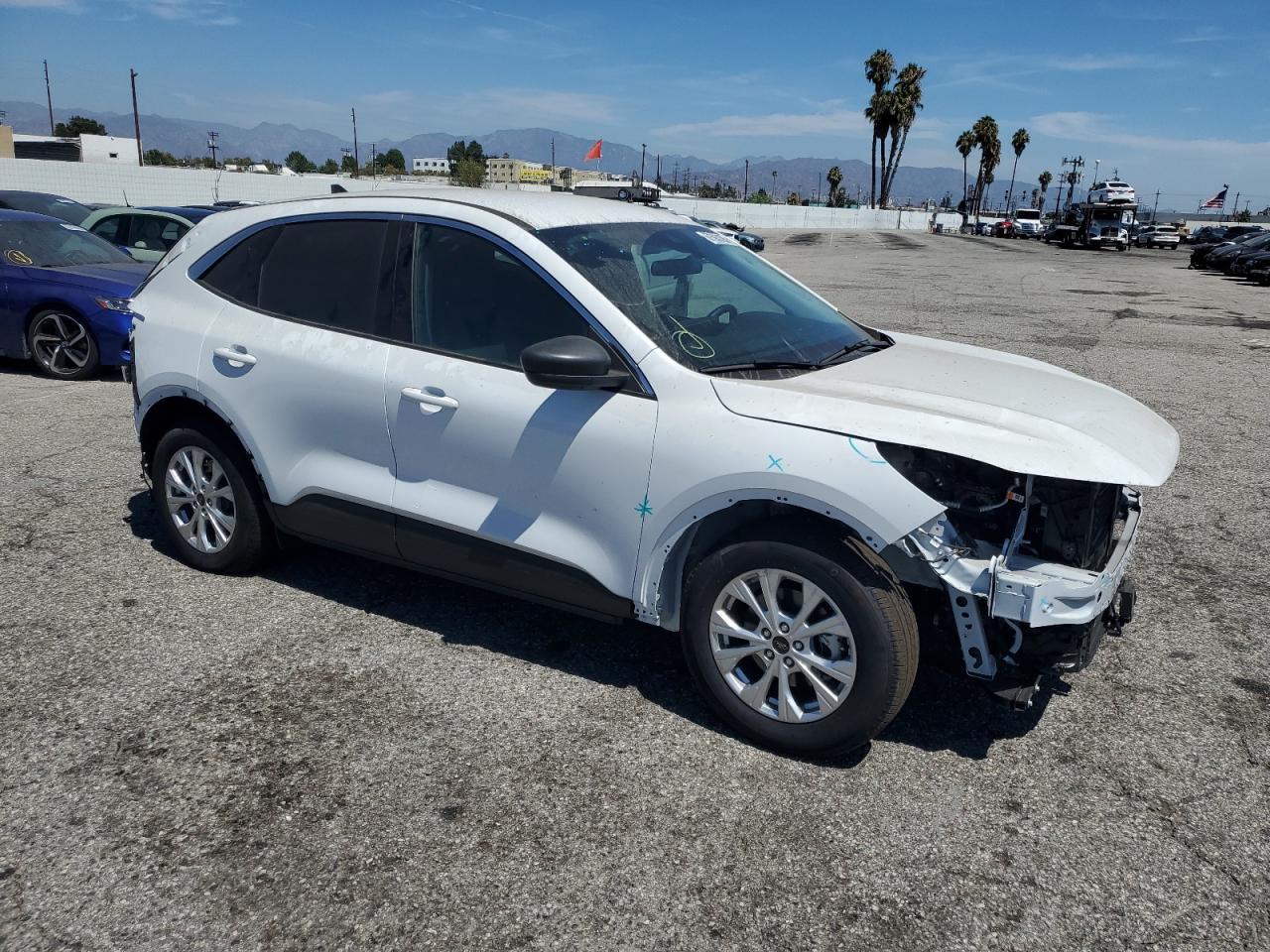 2024 Ford Escape Active - Image 4