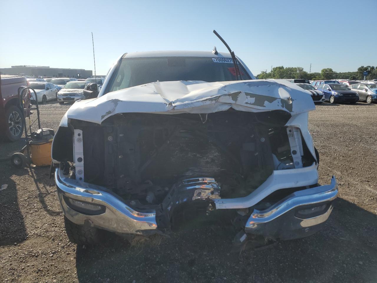 2016 GMC Sierra - Image 5