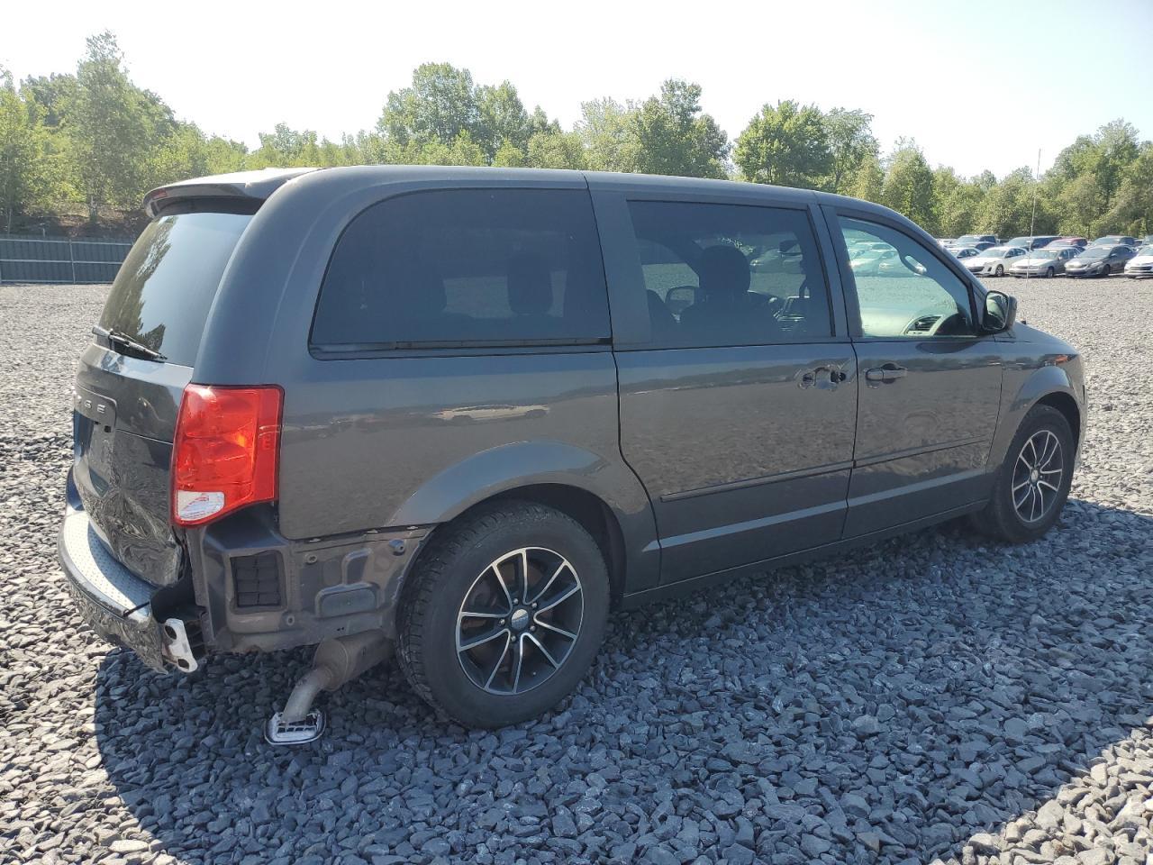 2017 Dodge Grand Caravan Sxt - Image 3